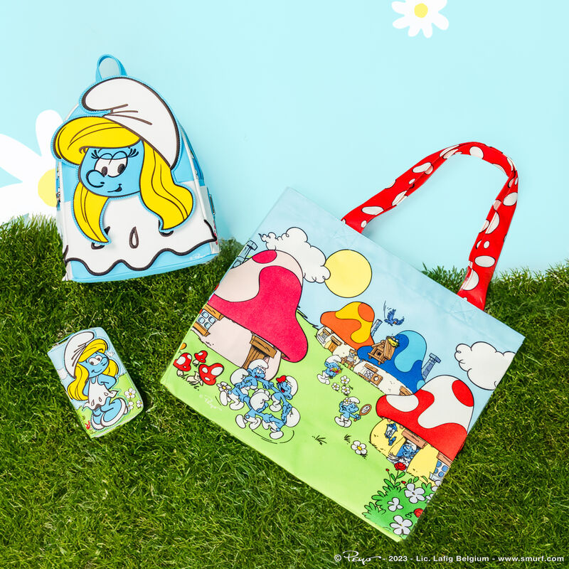 SMURFS_GROUP_SQUARE2-4.jpg
